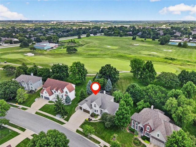 9608 Falcon Ridge Drive, Lenexa, KS 66220
