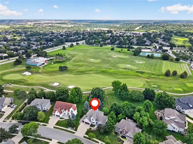 9608 Falcon Ridge Drive, Lenexa, KS 66220