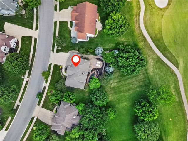 9608 Falcon Ridge Drive, Lenexa, KS 66220