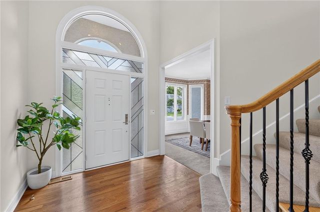 9608 Falcon Ridge Drive, Lenexa, KS 66220