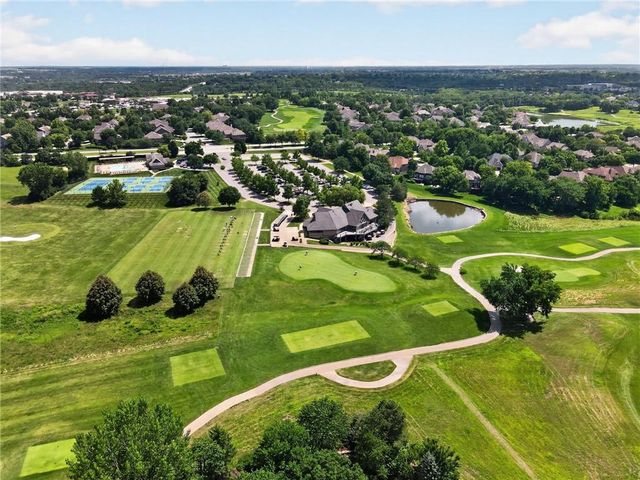 9608 Falcon Ridge Drive, Lenexa, KS 66220
