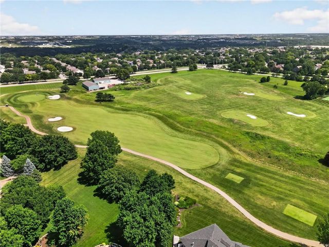 9608 Falcon Ridge Drive, Lenexa, KS 66220