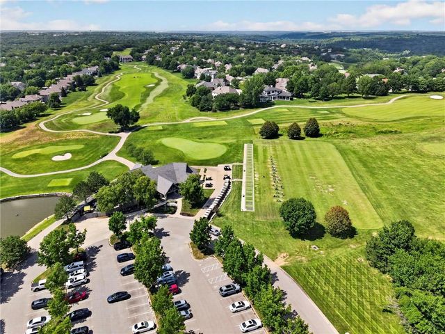 9608 Falcon Ridge Drive, Lenexa, KS 66220