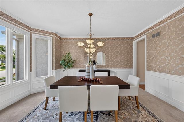 9608 Falcon Ridge Drive, Lenexa, KS 66220