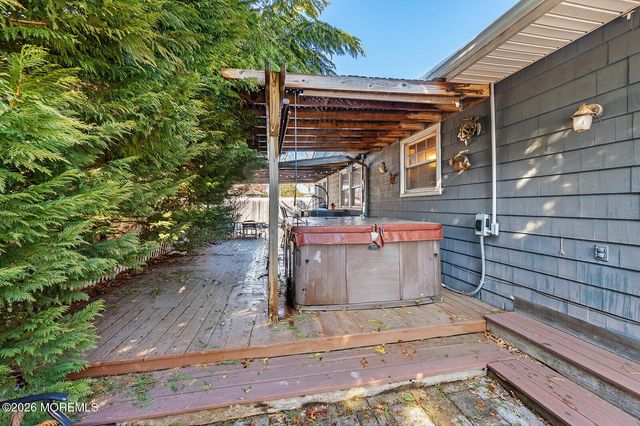 1150 Wake Forest Drive, Toms River, NJ 08753