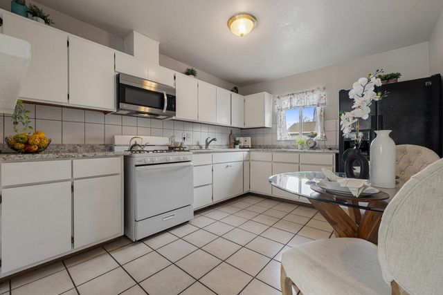 747 Prusso St, Livingston, CA 95334