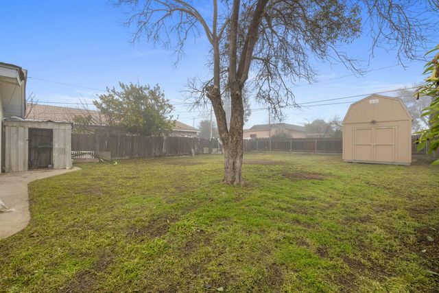 747 Prusso St, Livingston, CA 95334