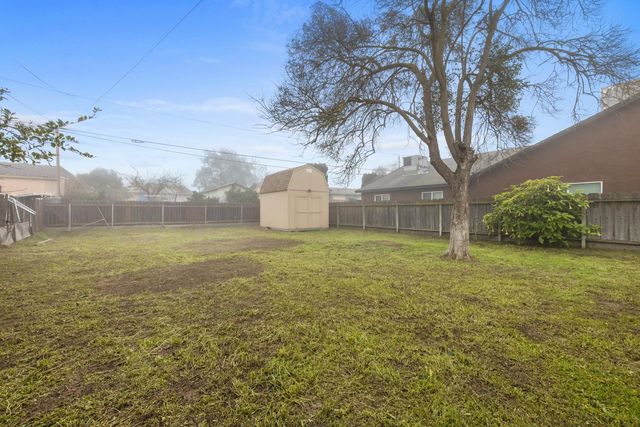747 Prusso St, Livingston, CA 95334