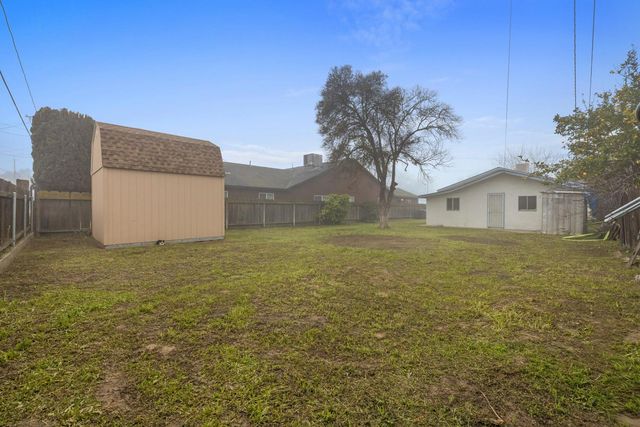 747 Prusso St, Livingston, CA 95334