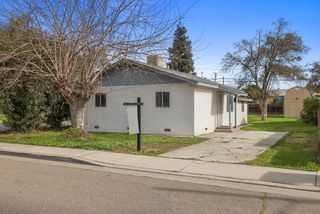 747 Prusso St, Livingston, CA 95334