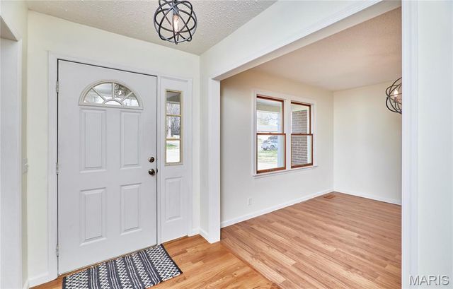 222 Park Charles Boulevard, St Peters, MO 63376