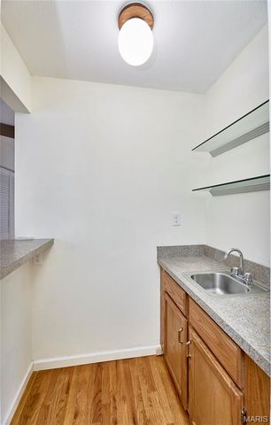 222 Park Charles Boulevard, St Peters, MO 63376