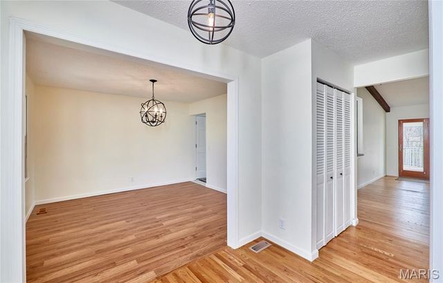 222 Park Charles Boulevard, St Peters, MO 63376