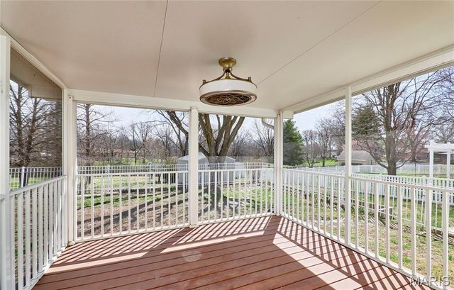 222 Park Charles Boulevard, St Peters, MO 63376