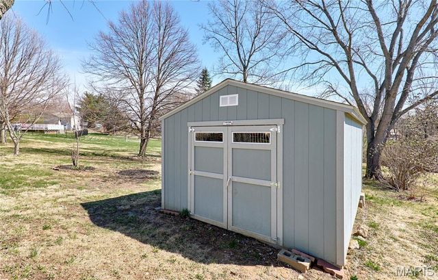 222 Park Charles Boulevard, St Peters, MO 63376