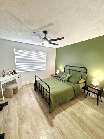 8670 SW 212th St 304, Cutler Bay, FL 33189