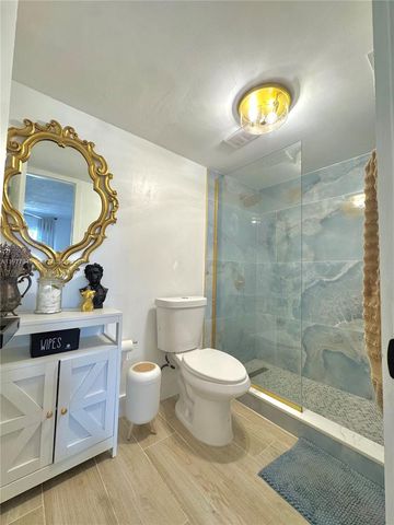 8670 SW 212th St 304, Cutler Bay, FL 33189