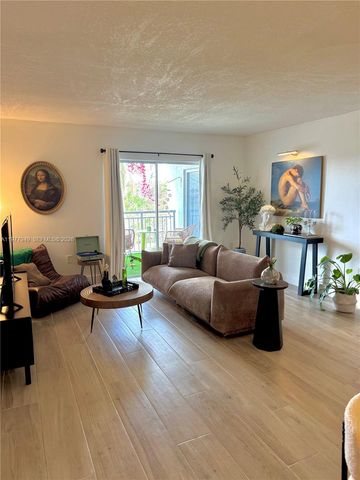 8670 SW 212th St 304, Cutler Bay, FL 33189