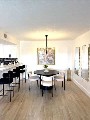 8670 SW 212th St 304, Cutler Bay, FL 33189