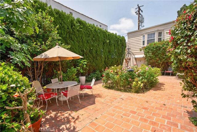 133 S Canon Drive, Beverly Hills, CA 90212