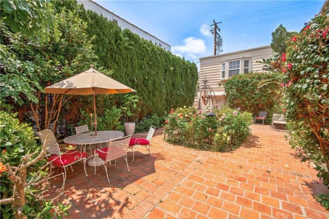 133 S Canon Drive, Beverly Hills, CA 90212