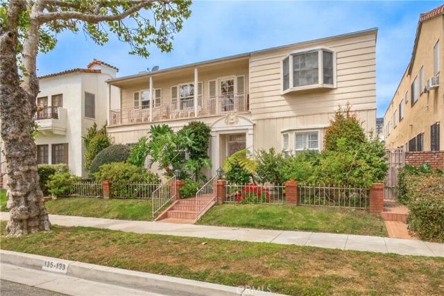133 S Canon Drive, Beverly Hills, CA 90212