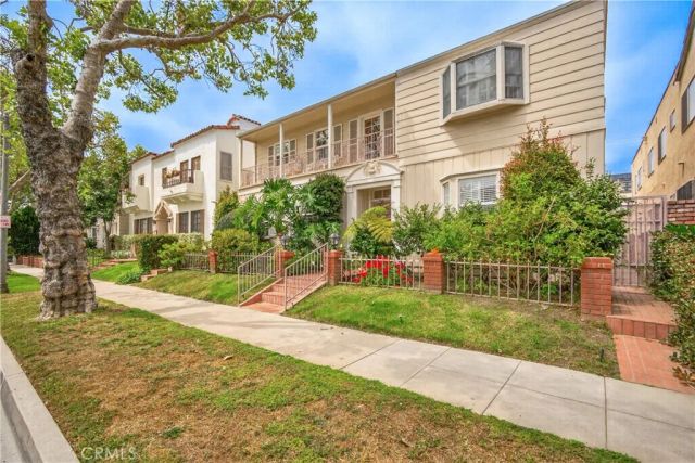 133 S Canon Drive, Beverly Hills, CA 90212