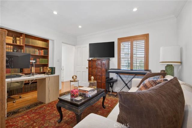 133 S Canon Drive, Beverly Hills, CA 90212