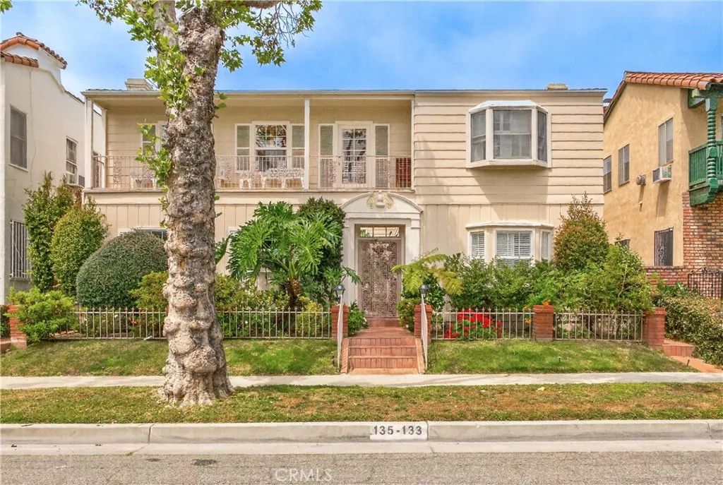 133 S Canon Drive, Beverly Hills, CA 90212