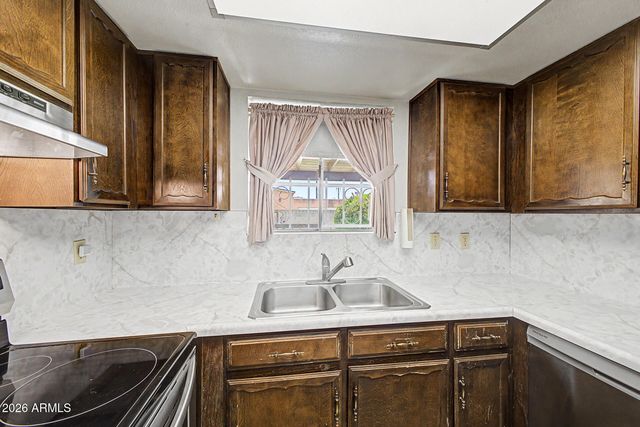 407 E 8TH Street, Mesa, AZ 85203