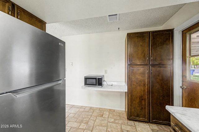 407 E 8TH Street, Mesa, AZ 85203