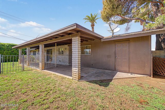 407 E 8TH Street, Mesa, AZ 85203