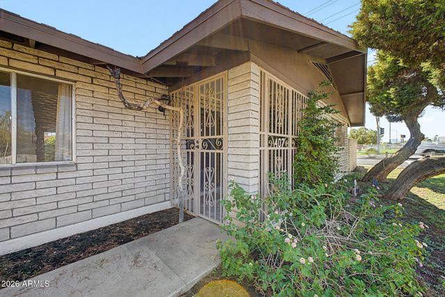 407 E 8TH Street, Mesa, AZ 85203