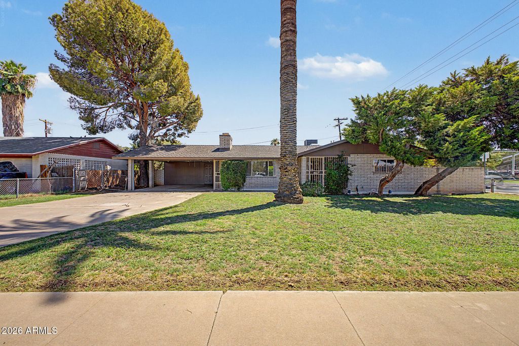 407 E 8TH Street, Mesa, AZ 85203