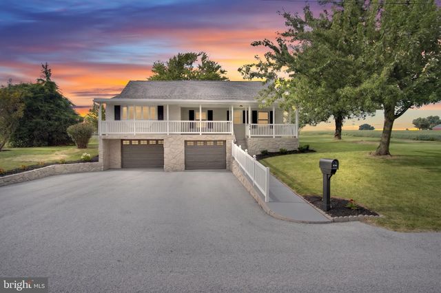 275 MANOR RD, Red Lion, PA 17356