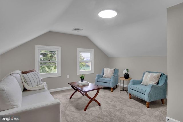 275 MANOR RD, Red Lion, PA 17356