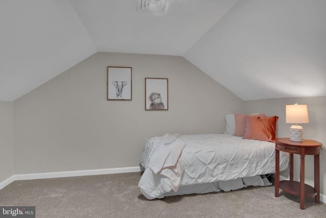 275 MANOR RD, Red Lion, PA 17356