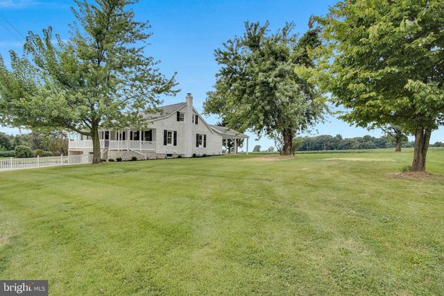 275 MANOR RD, Red Lion, PA 17356