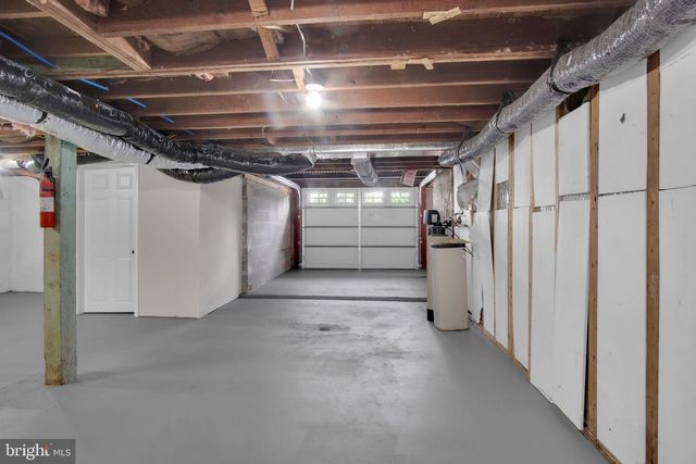 275 MANOR RD, Red Lion, PA 17356