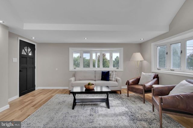 275 MANOR RD, Red Lion, PA 17356