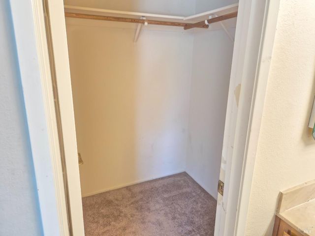 1109 Canary Dr, Suisun City, CA 94585
