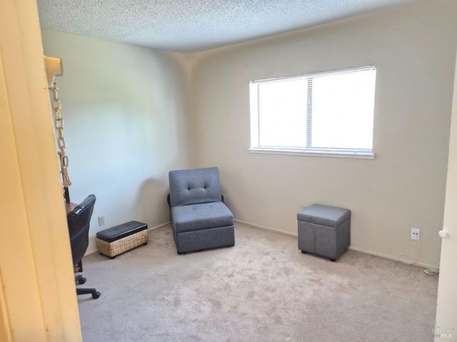 1109 Canary Dr, Suisun City, CA 94585