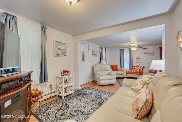 62 Taylors Mills Road, Manalapan, NJ 07726