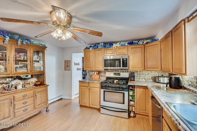 62 Taylors Mills Road, Manalapan, NJ 07726