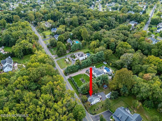 62 Taylors Mills Road, Manalapan, NJ 07726
