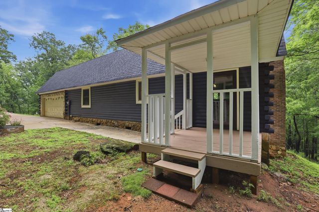211 Narrow Way, Travelers Rest, SC 29690