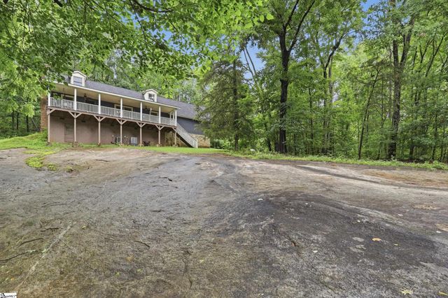 211 Narrow Way, Travelers Rest, SC 29690
