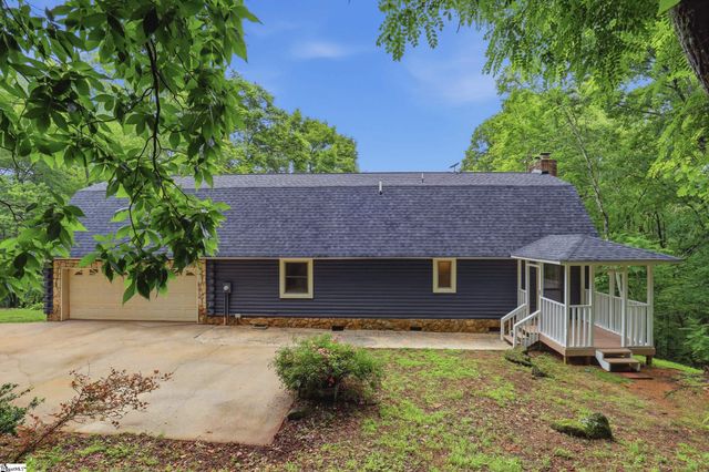 211 Narrow Way, Travelers Rest, SC 29690