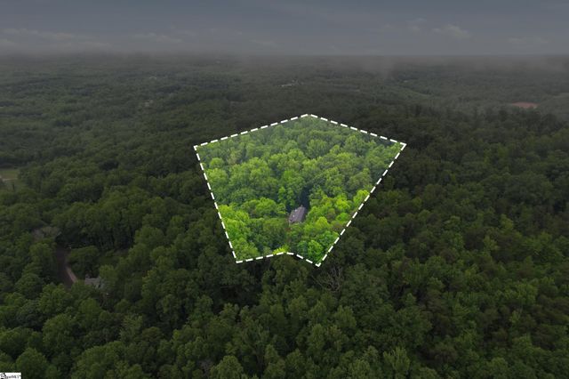 211 Narrow Way, Travelers Rest, SC 29690