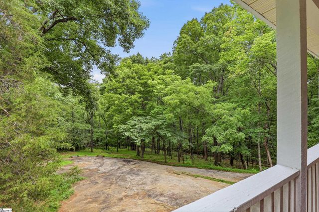 211 Narrow Way, Travelers Rest, SC 29690